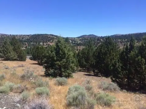 Residential Lots with Mountain Views