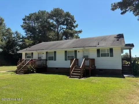 Updated Duplex in Grifton, NC