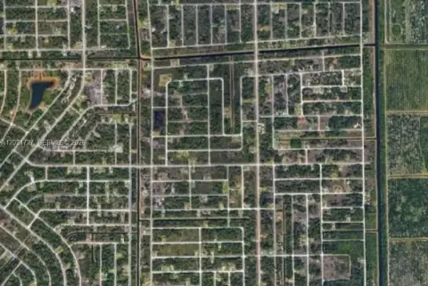 Residential Lot in Lehigh Acres