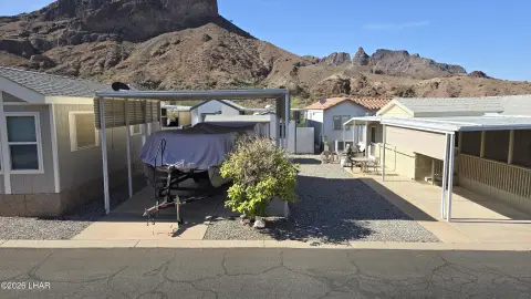 RV Co-Op Park Lot