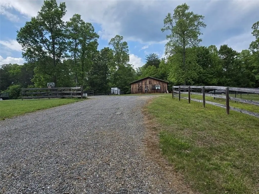 Picture 36