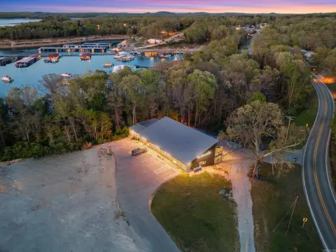 Furnished Lake-Area Short-Term Rental Condo