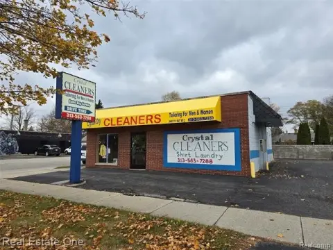 Dearborn Heights Commercial Building For Sale