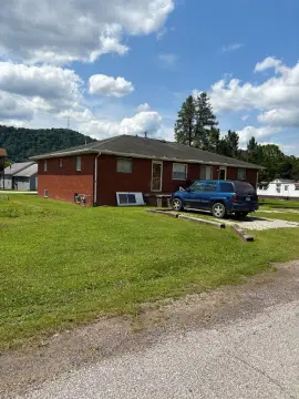Fully Furnished Duplex with Leases