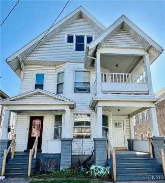 Updated Duplex in Prime Location