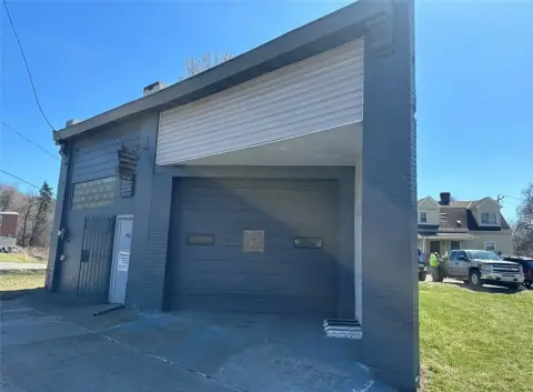 Commercial Building and Vacant Lots