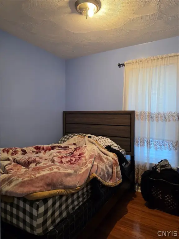 Picture 19