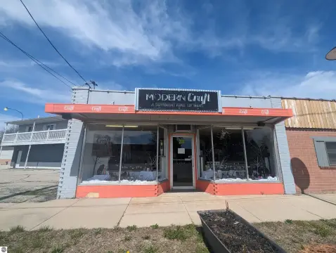 Turnkey Winery with Retail & Apartment