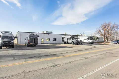 Longmont Industrial Park Flex Space