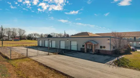Rogersville Office/Warehouse/Industrial Building For Sale