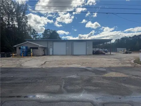 Versatile Commercial/Industrial Property on Highway 280