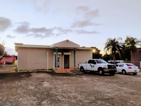 Commercial Property on Inter-American Avenue