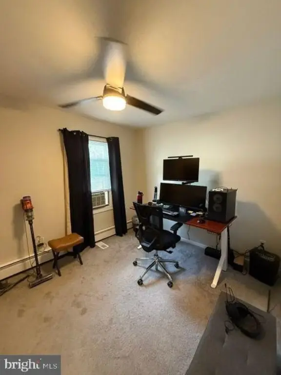 Picture 19