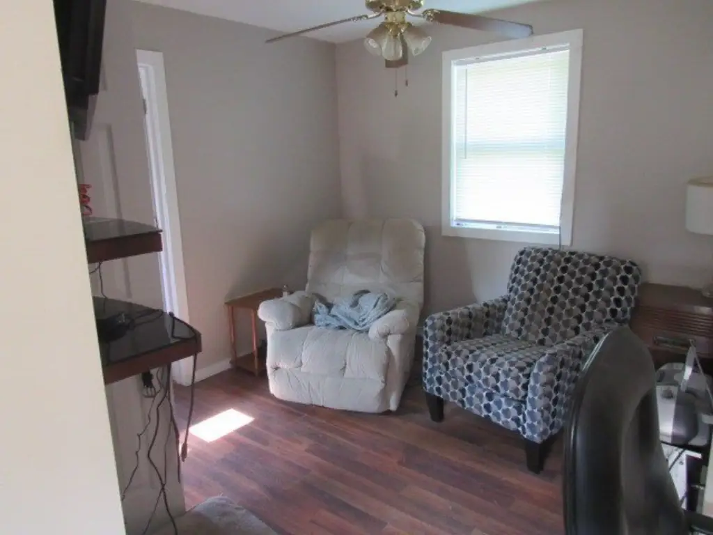 Picture 19