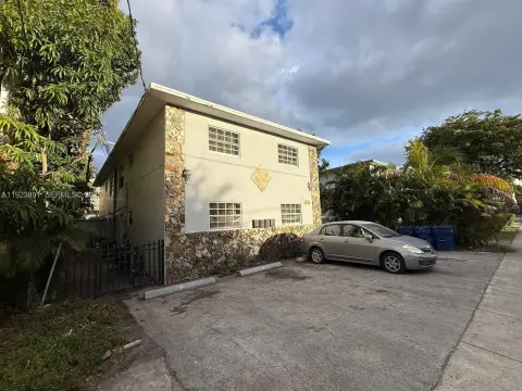 Miami Fourplex Investment Opportunity