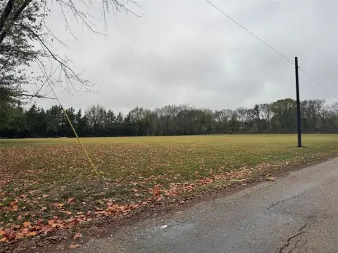 Development Opportunity Near Downtown Paris