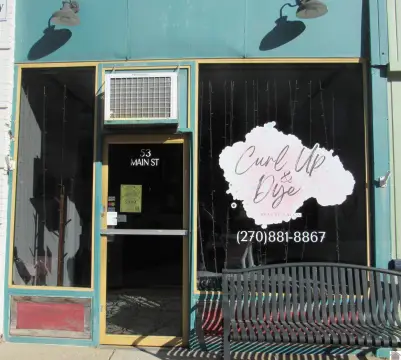Salon-Configured Storefront