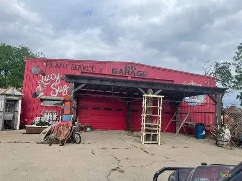 Lampasas Steel-Framed Commercial Building