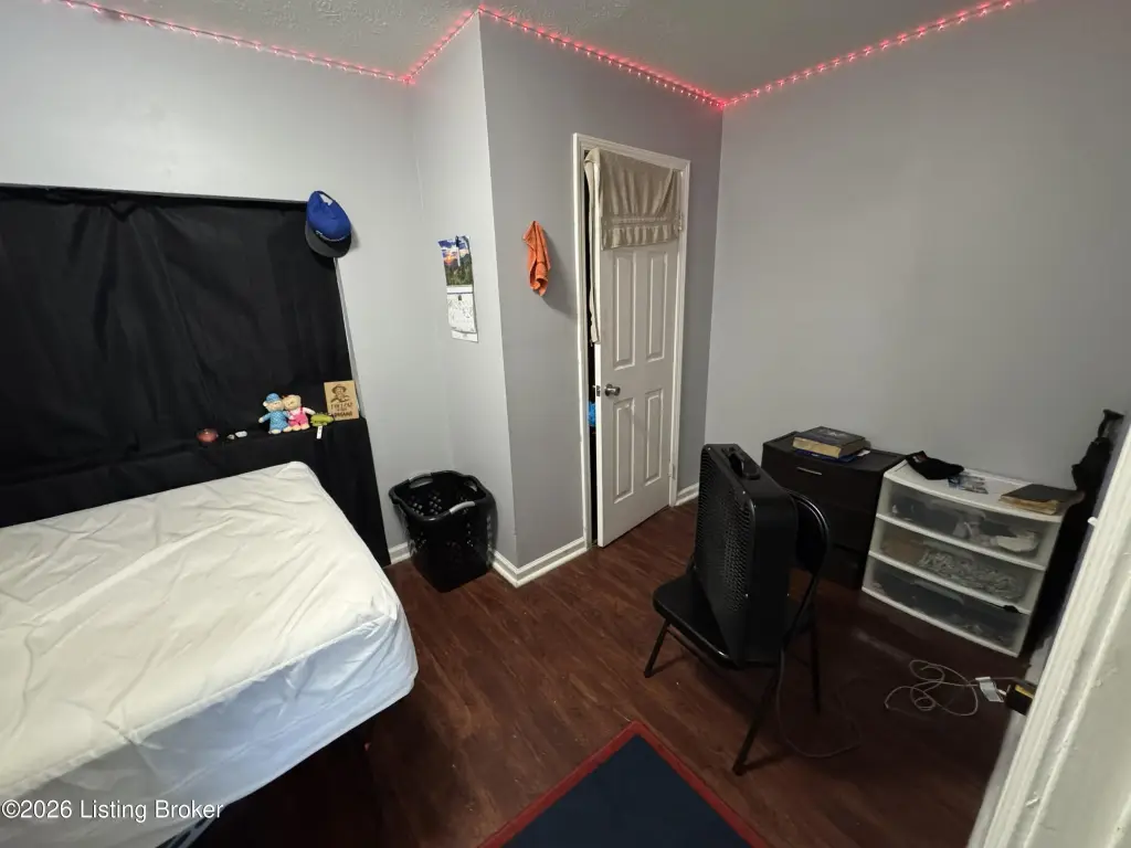 Picture 10