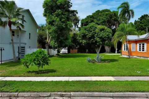 Cleared Lot in Bradenton Neighborhood