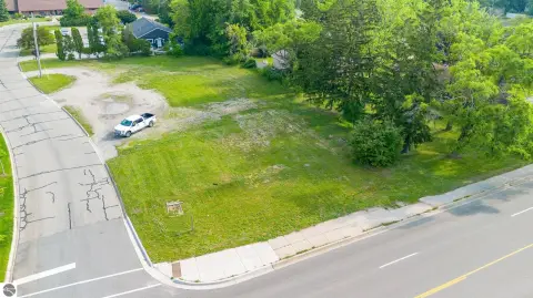 Commercial Lot in High Traffic