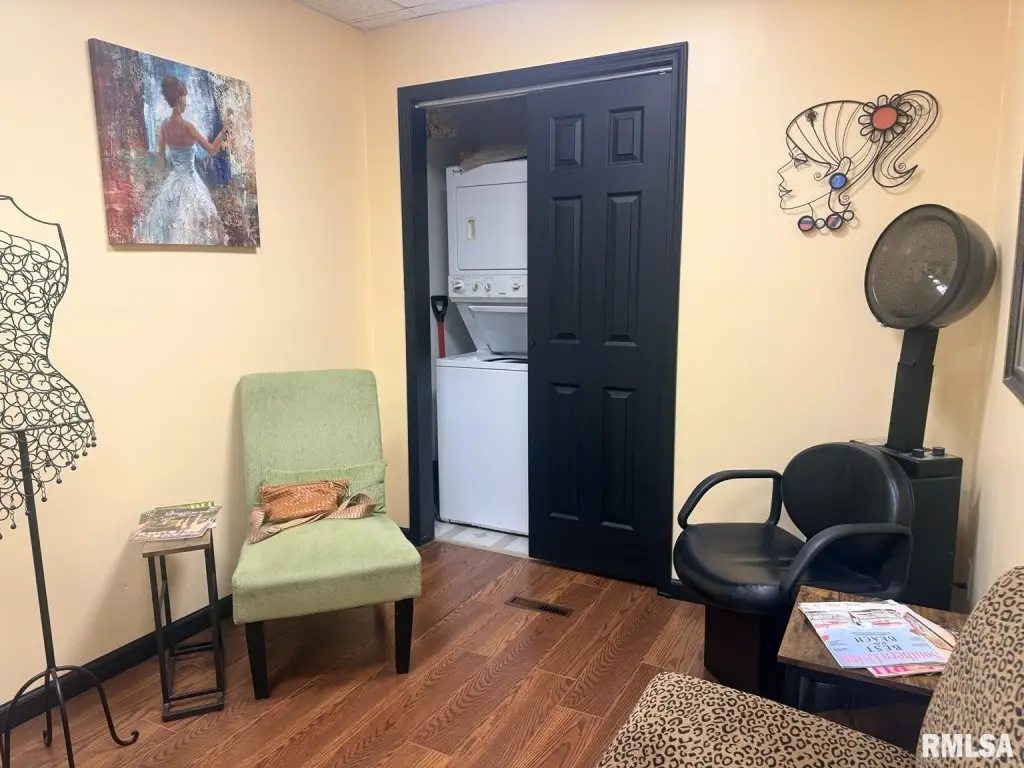 Picture 12