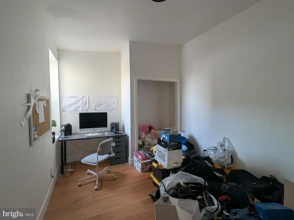 Picture 18