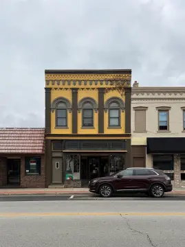 Mixed-Use Building with Apartment