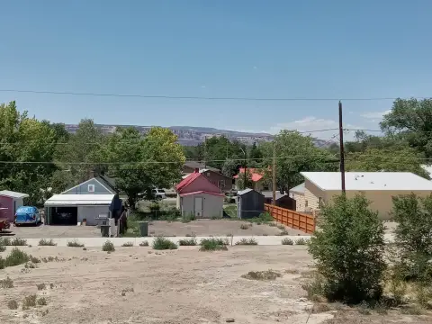 Riverside Walk Out Lot