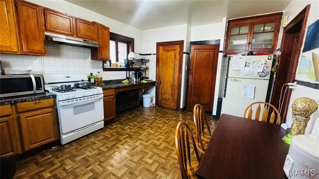 Picture 30