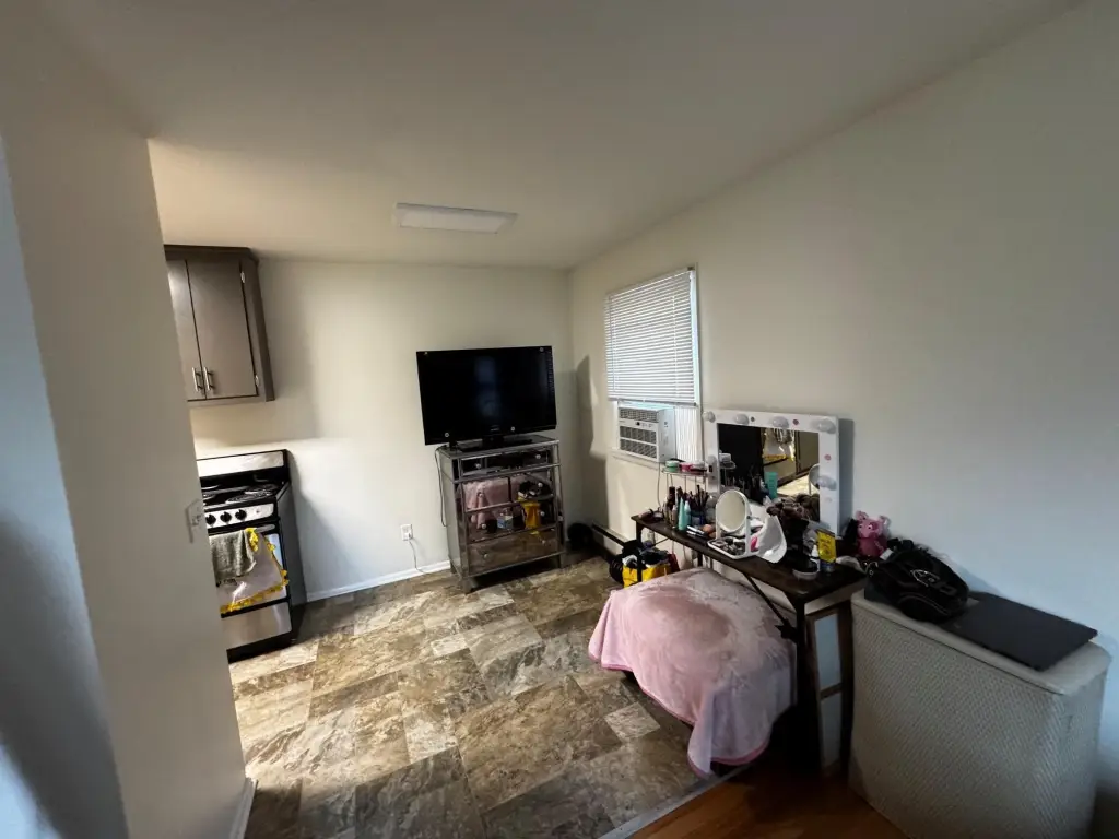 Picture 10