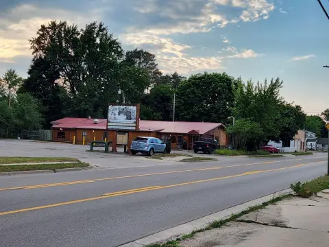 Restaurant Building with Parking Lot