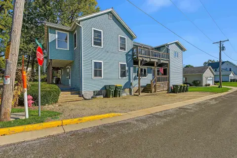 4-Unit Quadplex