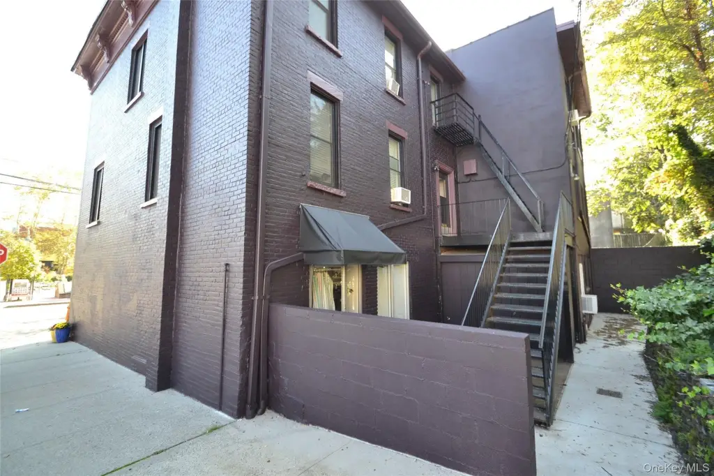 Picture 3