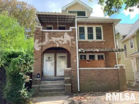 Peoria Duplex: Investment Opportunity