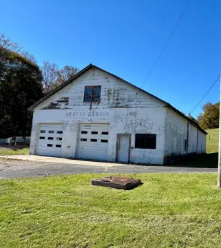 Garage and Workshop with Car Lift