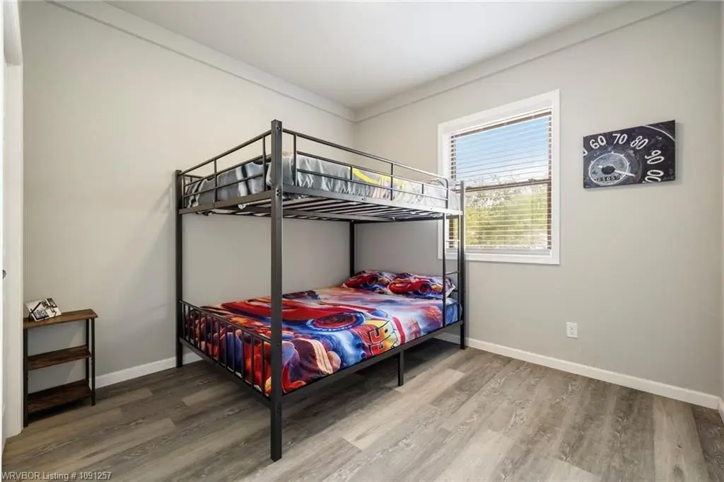 Picture 16