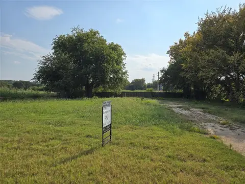 Commercial Land