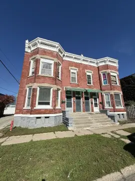 8-Unit Apartment Building