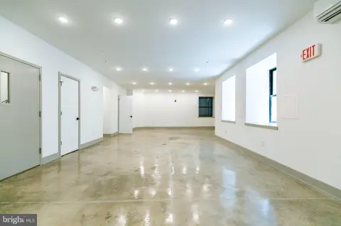 East Kensington Commercial Space Available