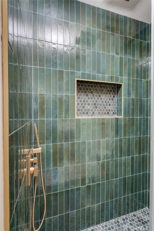 Picture 30