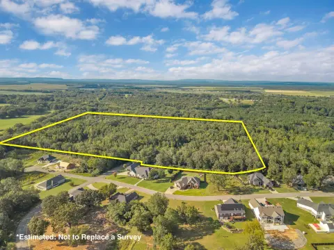 Morrilton Acreage: Unrestricted Wooded Land