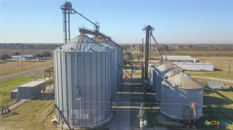 Grain Handling Facility on 9+ Acres