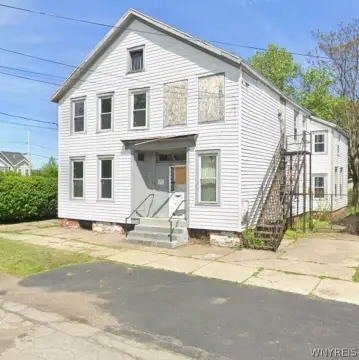 Two-Unit Duplex with Newer Roof