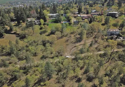 Residential Lots Overlooking Lithia Park