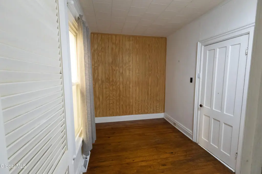 Picture 10