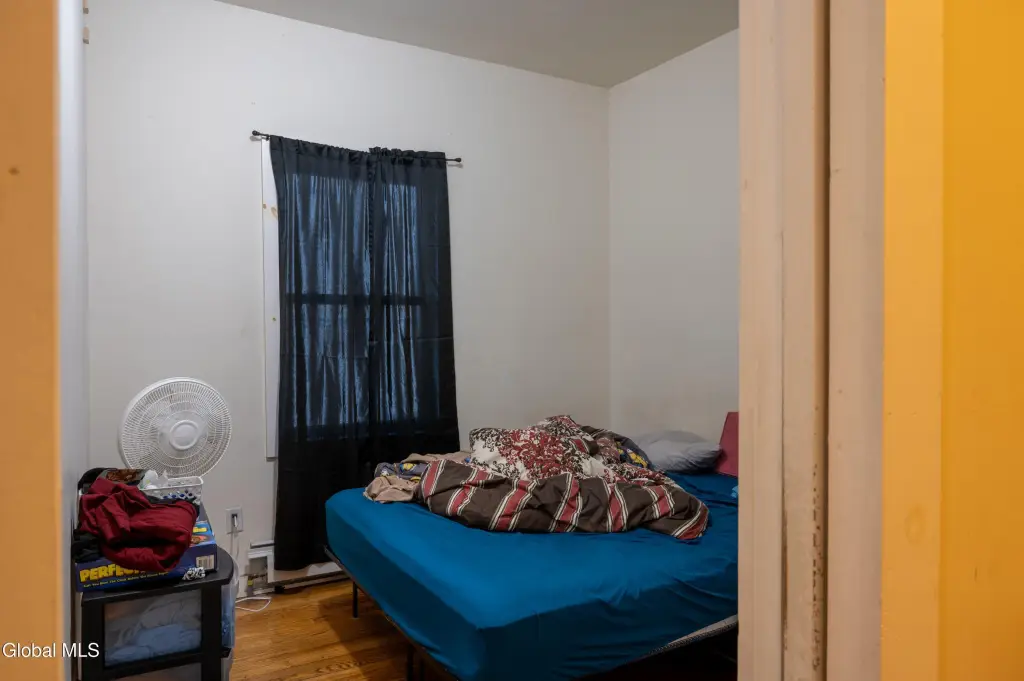 Picture 11