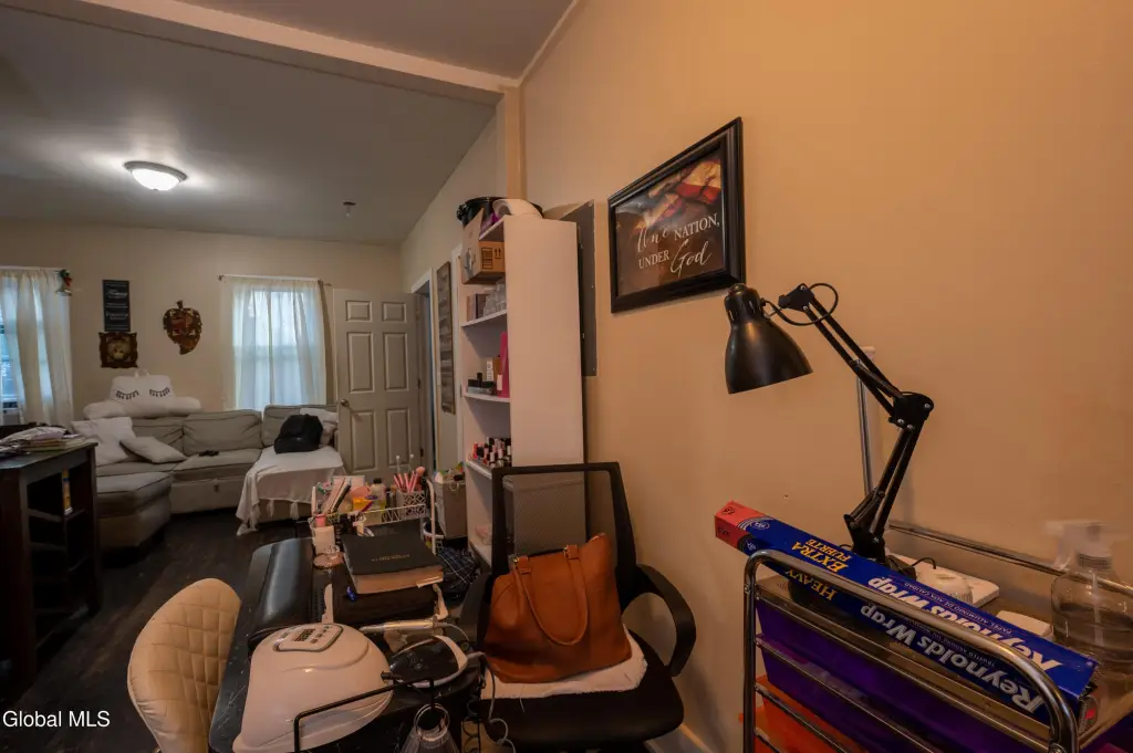 Picture 19