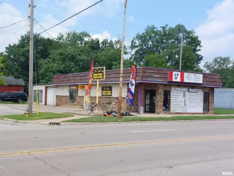 Commercial Building in High Traffic