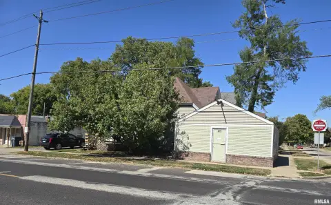 Pekin Triplex Investment Opportunity